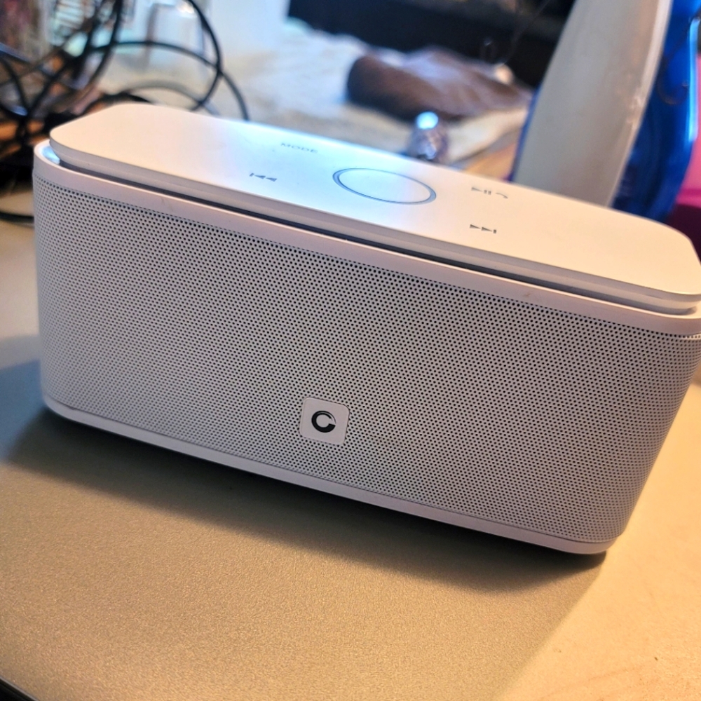 Doss Soundbox Bluetooth Speaker